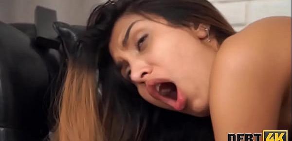 DEBT4k. Debt collector breaks into the models apartment and fucks her